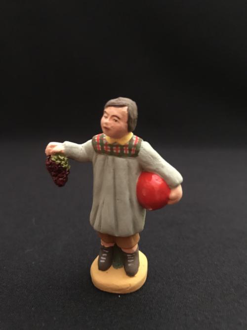 Petit garçon au raisin   18 € 