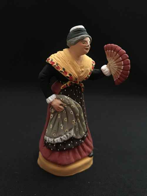 Arlésienne à l'éventail   27 €