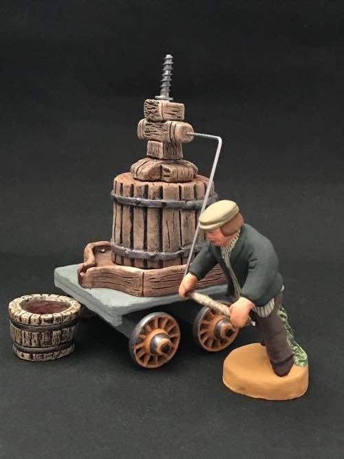 Pressoir - 130 € H 14 cm