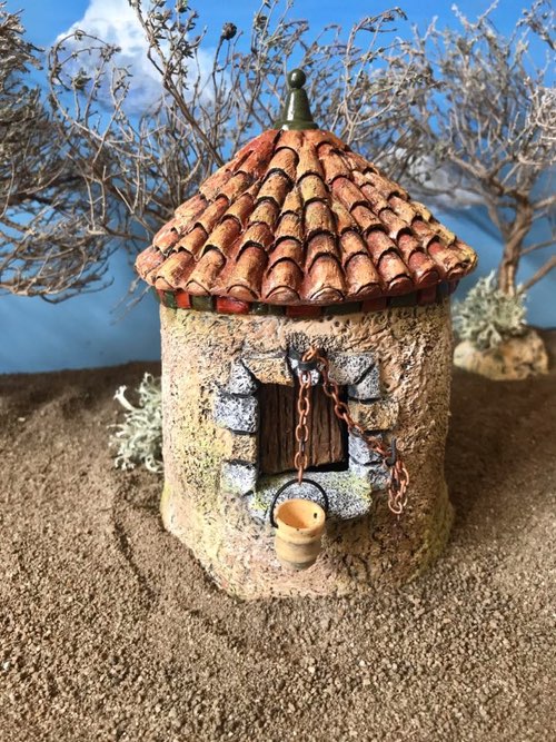 Puits rond - 60 € H16 cm diamètre 12 cm